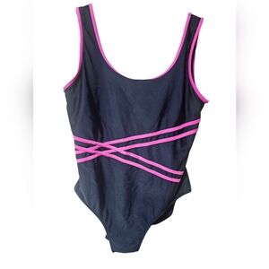 Womens Black and Pink One-Piece Swimsuit Size Extra‎ Large